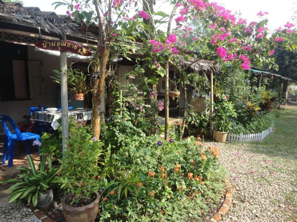 Grandma's Home Sangkhlaburi