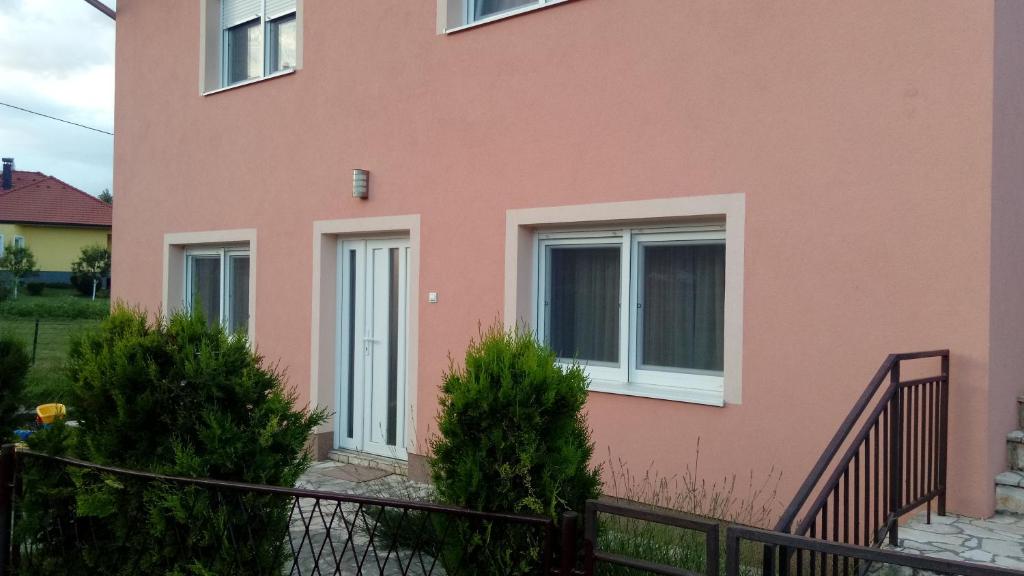 Apartmani Lovro photo 1