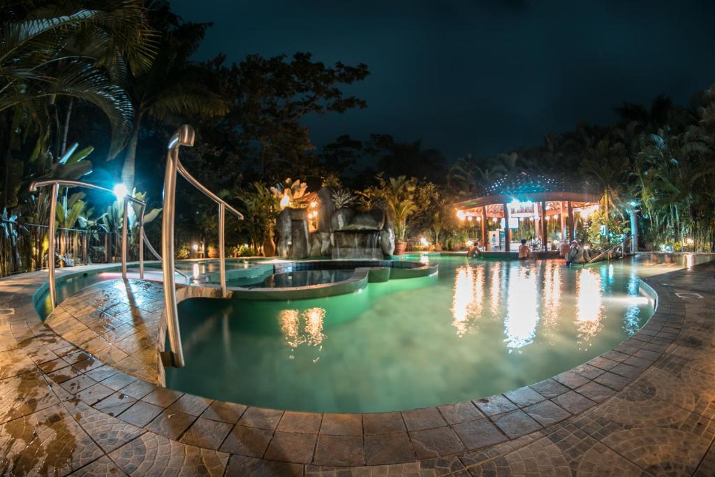 Paradise Hot Springs photo 1