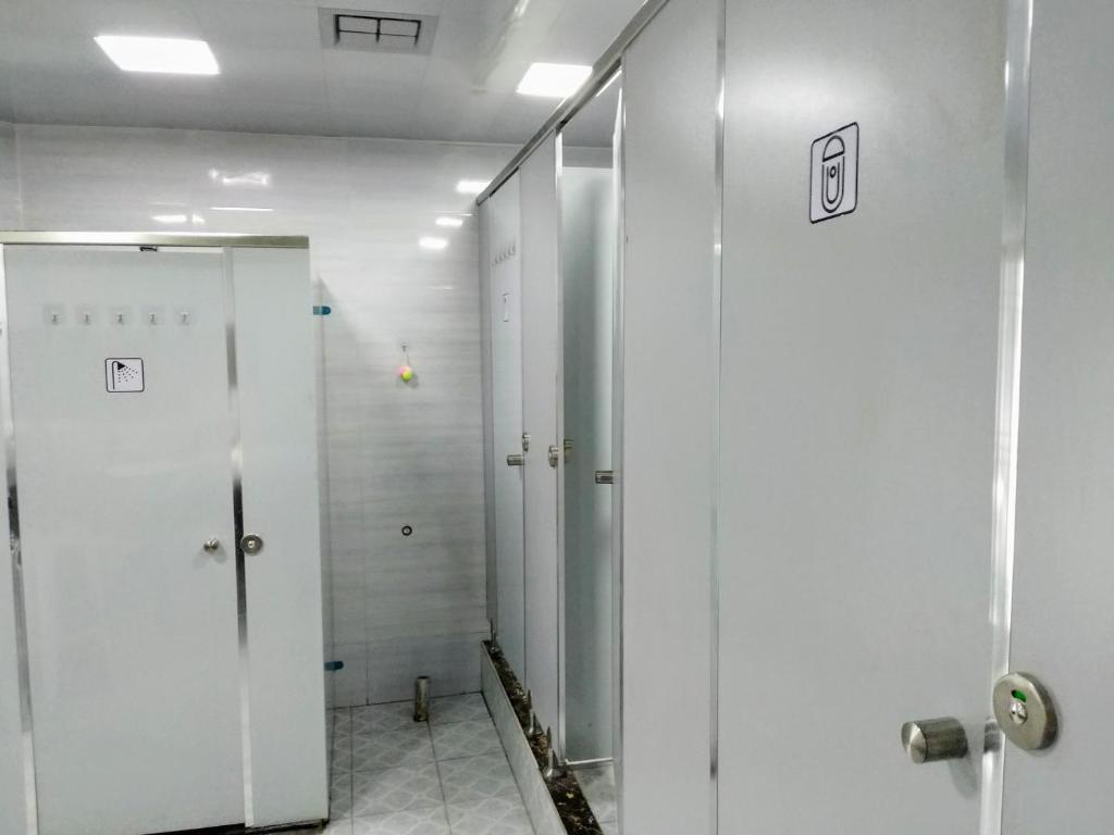 Двухместный (Двухместный номер с 2 отдельными кроватями и окном), Loving Chengdu Youth Hostel