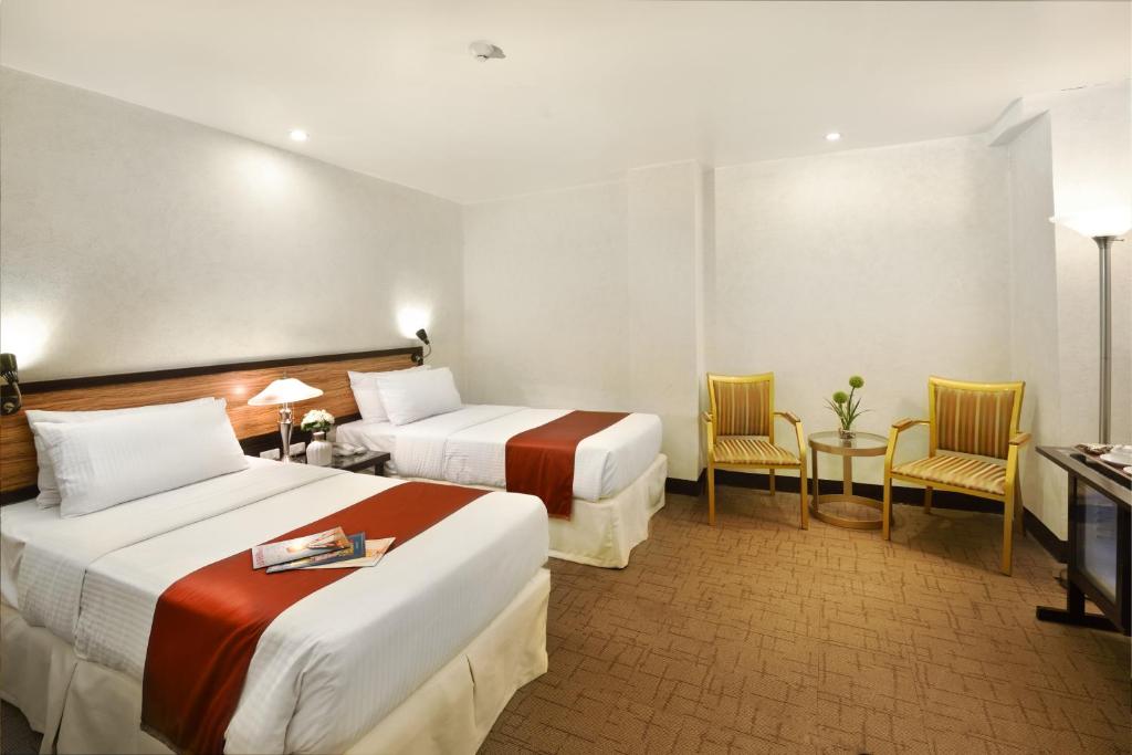 Двухместный (Двухместный номер Делюкс с 2 отдельными кроватями), D Circle Hotel