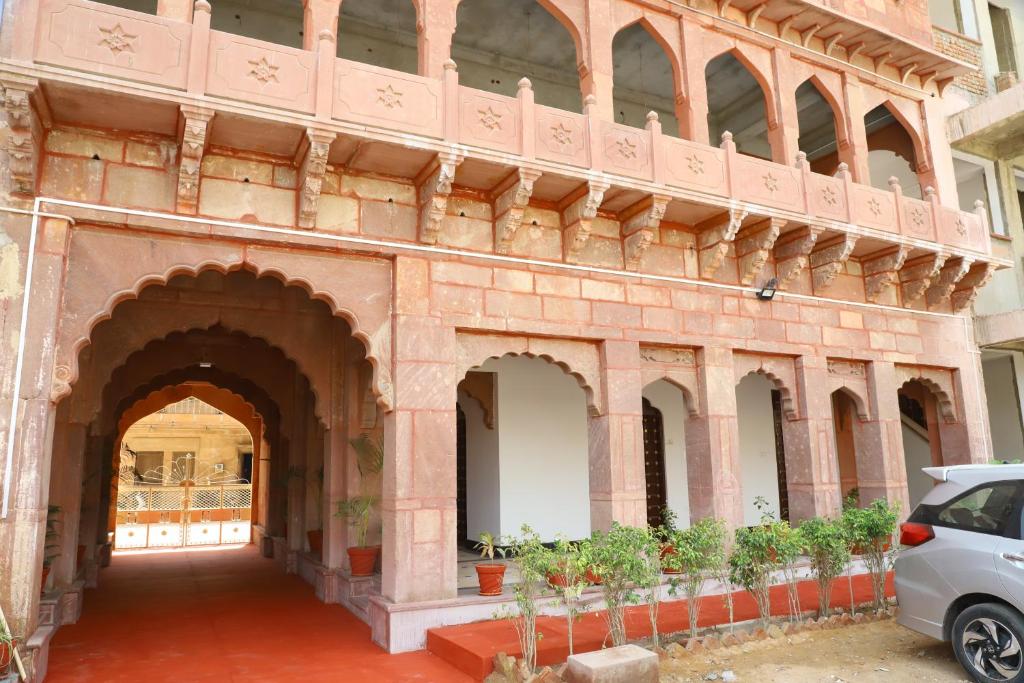 Chanod Haveli photo 1