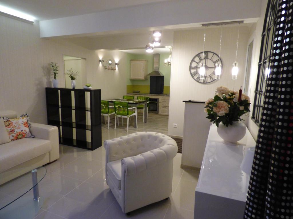 VILLA MAISON BLANCHE TULLE 1 à 4 personnes photo 1