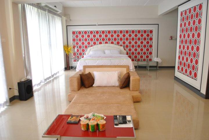 O.U.M. Hotel - โรงแรมโอยูเอ็ม photo 2