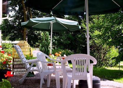 Lakeside Bed and Breakfast Berlin - Pension Am See photo 2