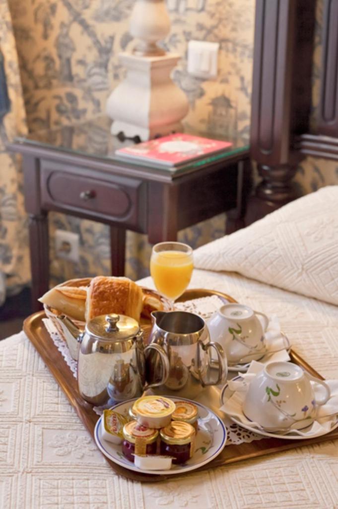 Двухместный (Классический двухместный номер с 1 кроватью), Hôtel Beaubourg