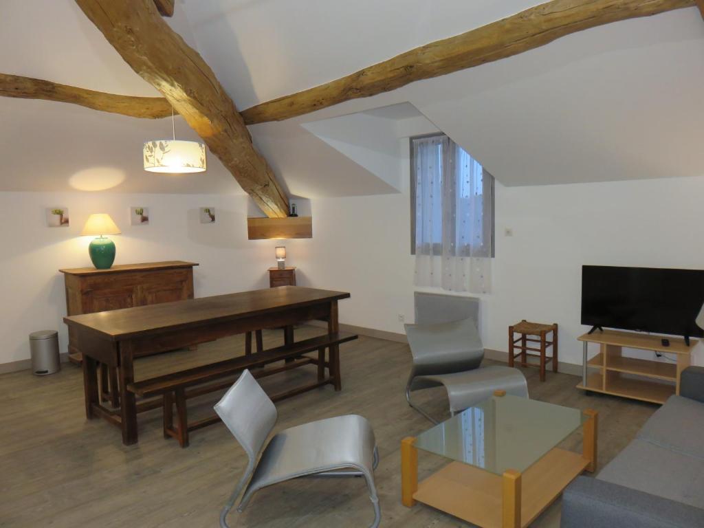 Gîtes Dans une Maison d'hôtes "Lieu Dit Cruzel" photo 1