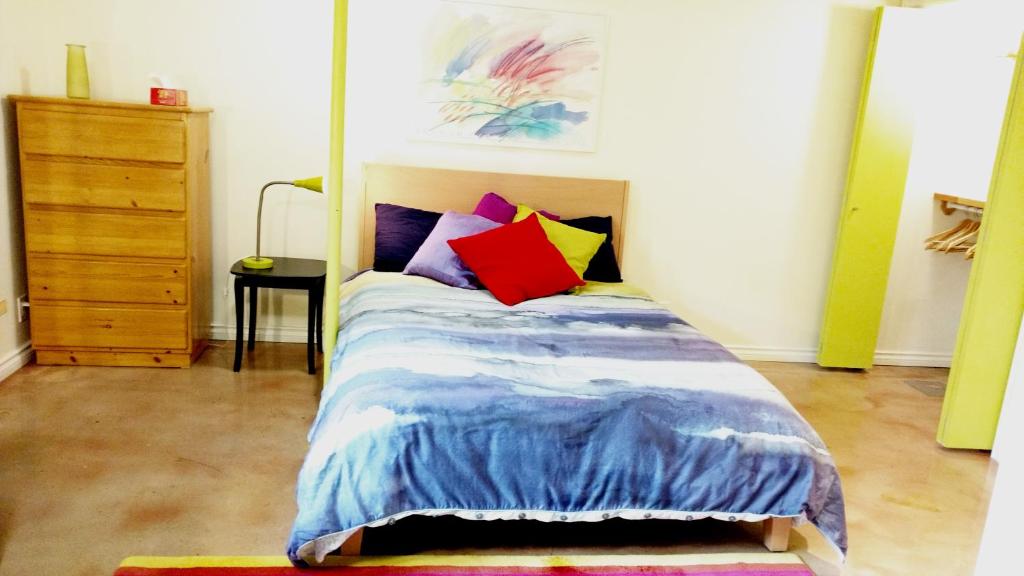 U of A Homestay, Trails & Whyte Ave photo 4