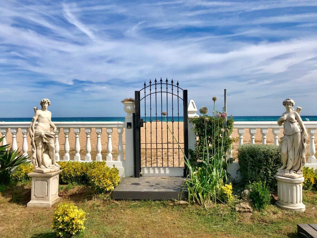 Boutique home the beach photo 1