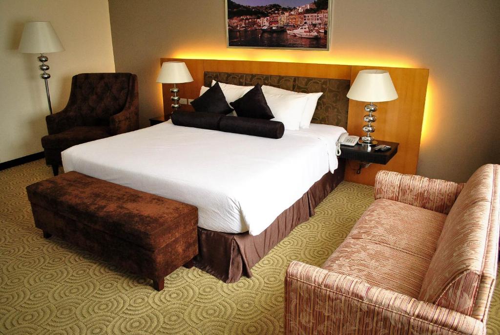Hotel Elizabeth Cebu photo 3
