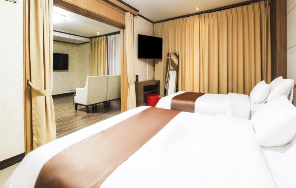 Uljin Grand Hotel photo 4