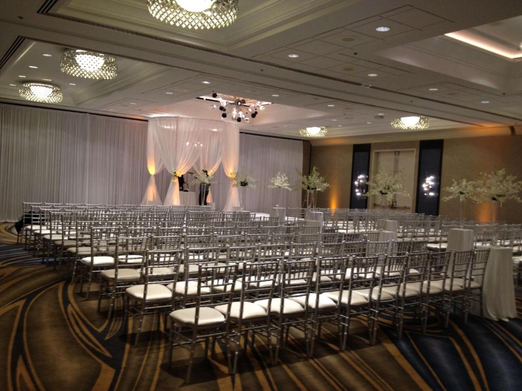 Hyatt Centric Chicago Magnificent Mile photo 3