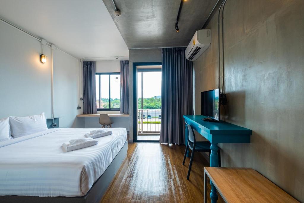 S.22 Hotel Suratthani - Tap to explore photos