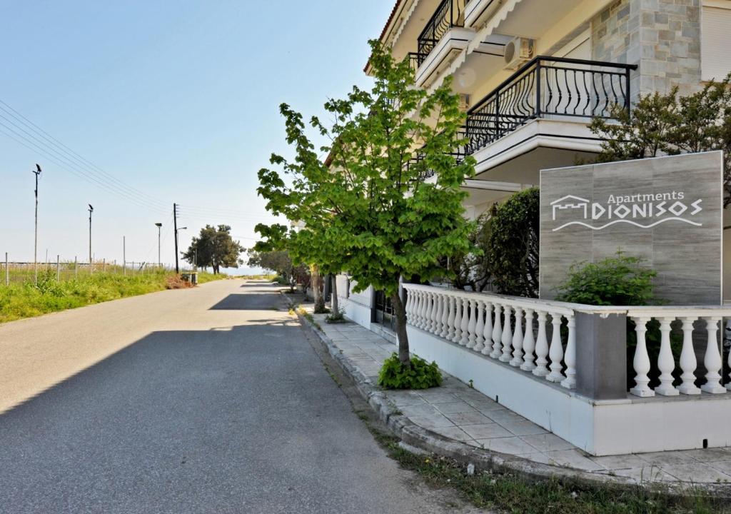 Dionisos Apartments photo 4