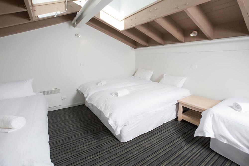 White Crystal Apartments photo 4