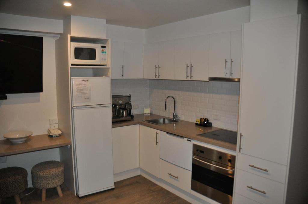 White Crystal Apartments photo 1