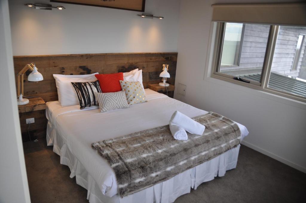 White Crystal Apartments photo 2