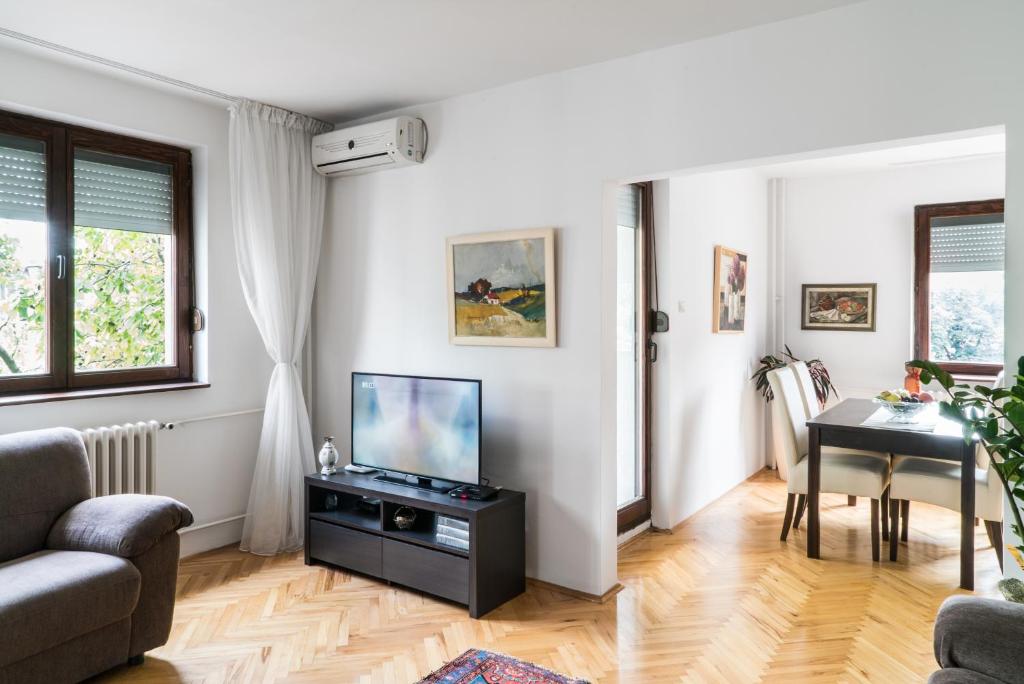 Sensitive Apartment photo 2