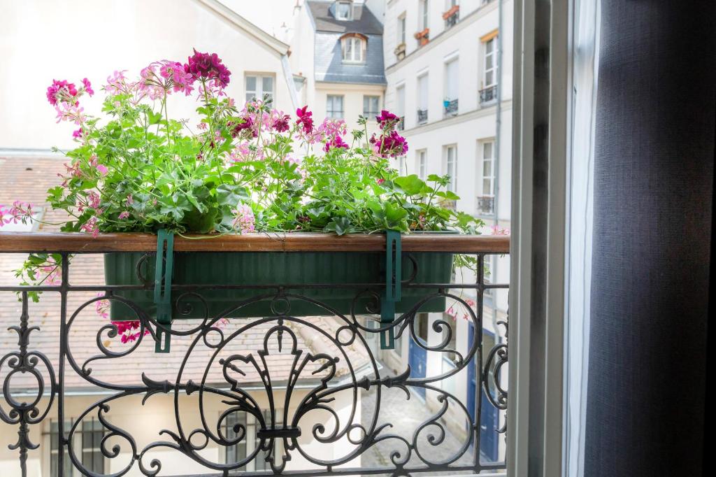 Одноместный (Одноместный номер с душем), Hôtel Jeanne d'Arc Le Marais