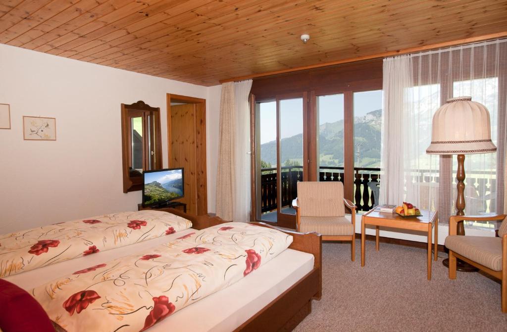 Hotel Arvenbüel photo 2
