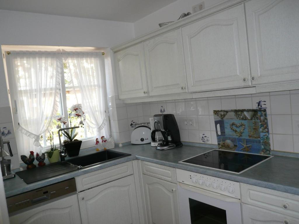 Kastanienhüs Apartment photo 4
