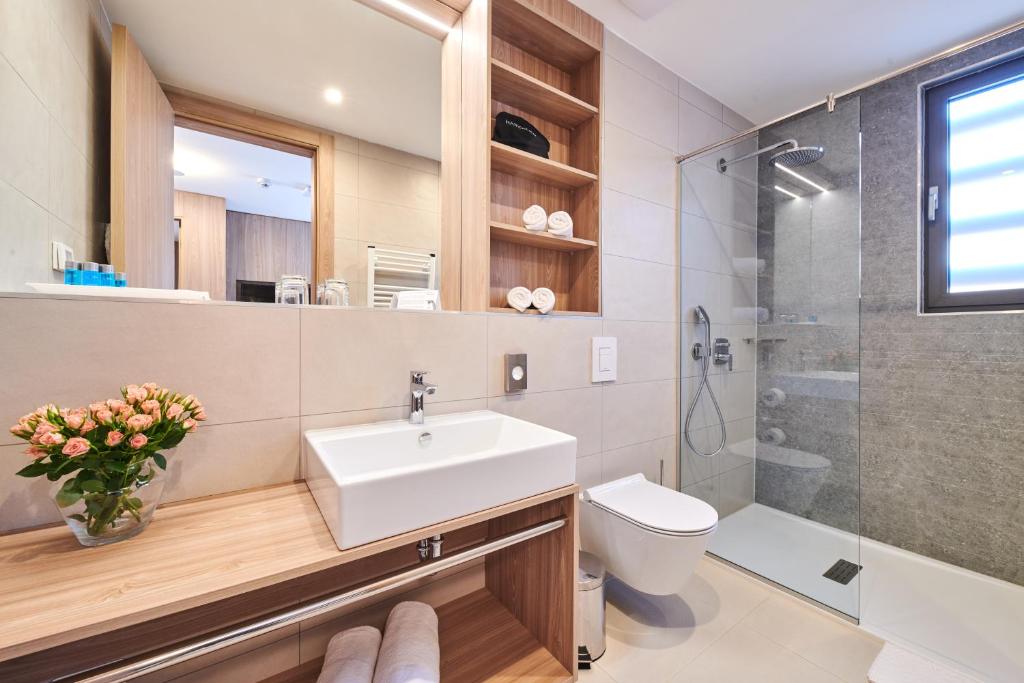 Garden Suites Umag Plava Laguna - Tap to explore photos