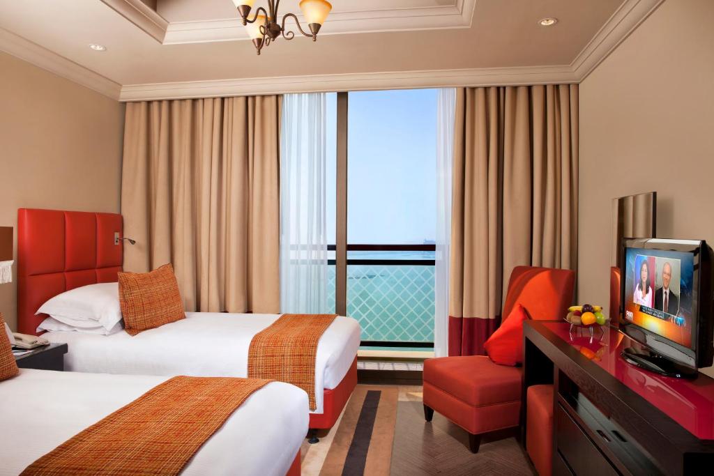 Апартаменты (Апартаменты с 3 спальнями и видом на море), Отель Arjaan by Rotana - Dubai Media City
