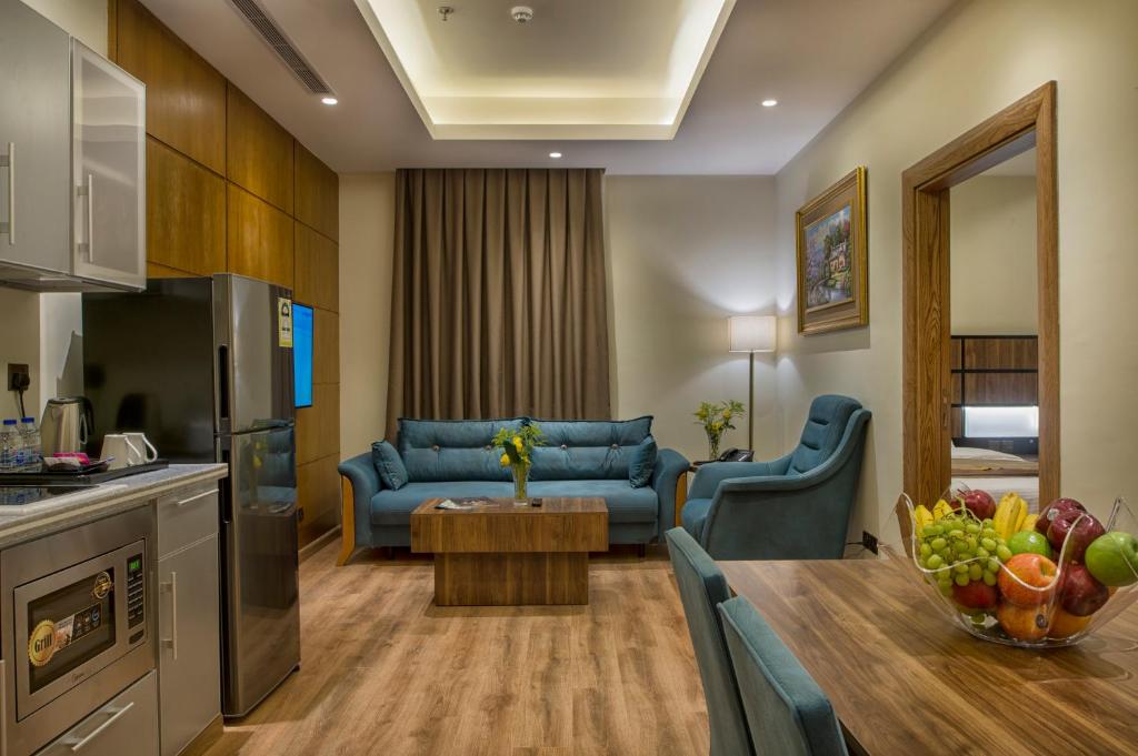 Classical Hotel Suites photo 1