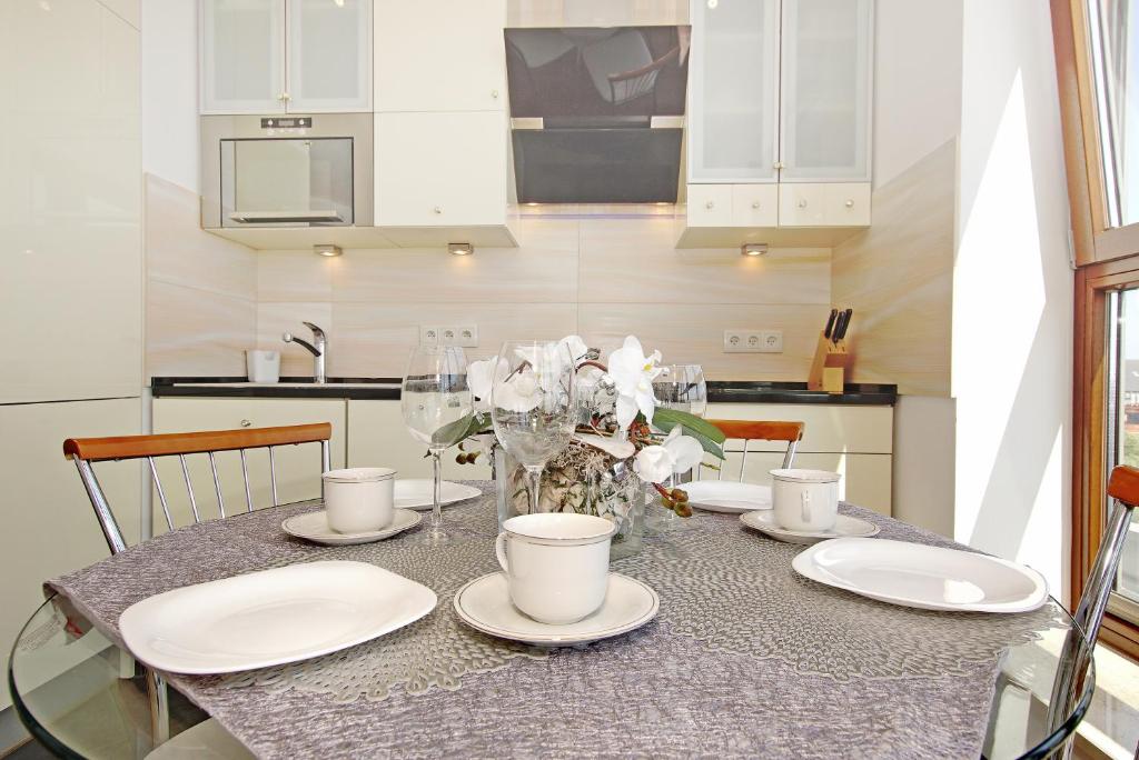 Апартаменты (Апартаменты с видом на море), Apartament Carlos - Sea Towers