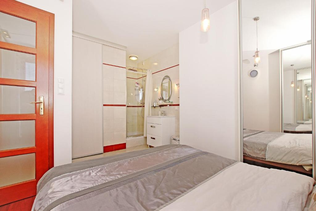 Апартаменты (Апартаменты с видом на море), Apartament Carlos - Sea Towers