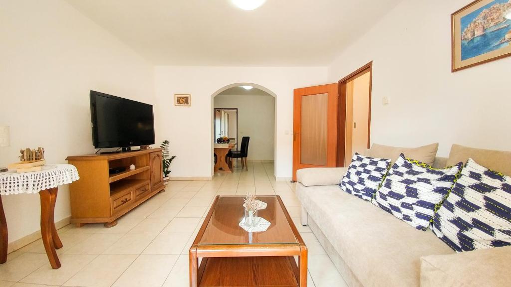Sunny Apartment Valbandon photo 3