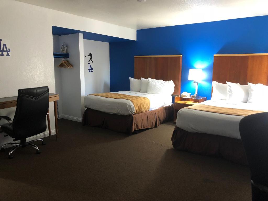 Четырехместный (Номер с 2 кроватями размера «queen-size» – Для некурящих), Knights Inn Los Angeles Central / Convention Center Area
