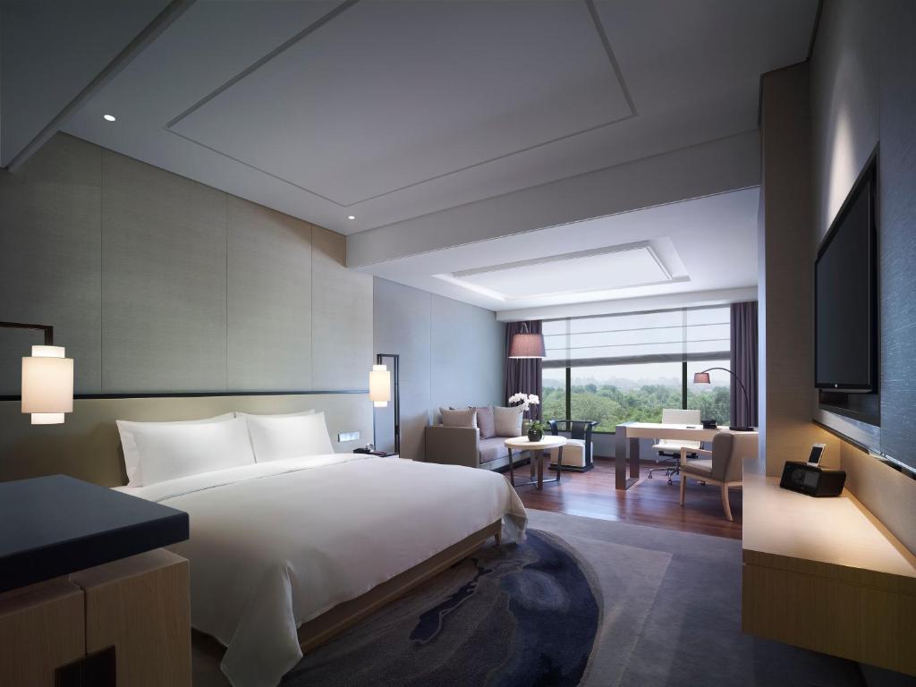 Двухместный (Двухместный номер Делюкс с 2 отдельными кроватями), New World Beijing Hotel
