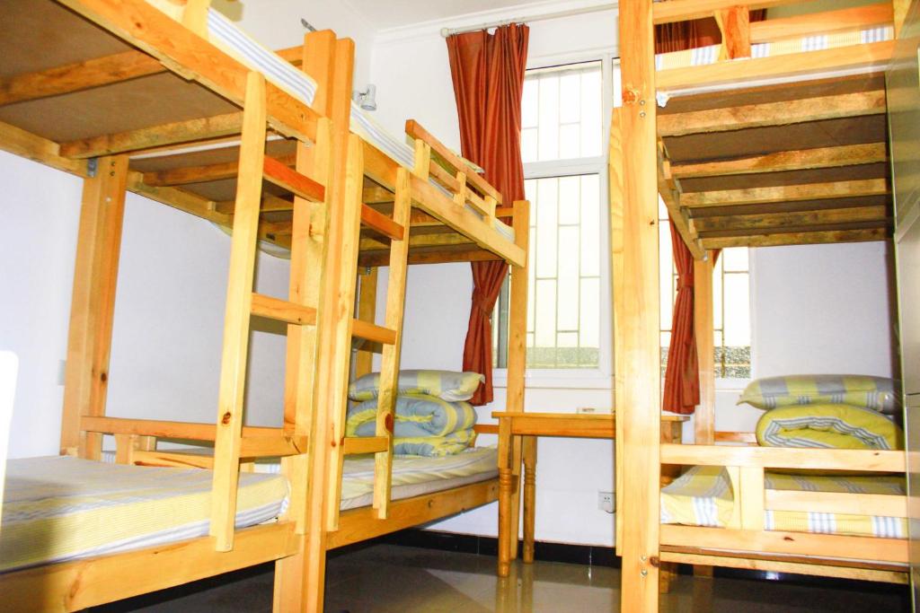 Номер (Кровать в общем 6-местном номере для мужчин и женщин), Dali Lao Shay Youth Hostel