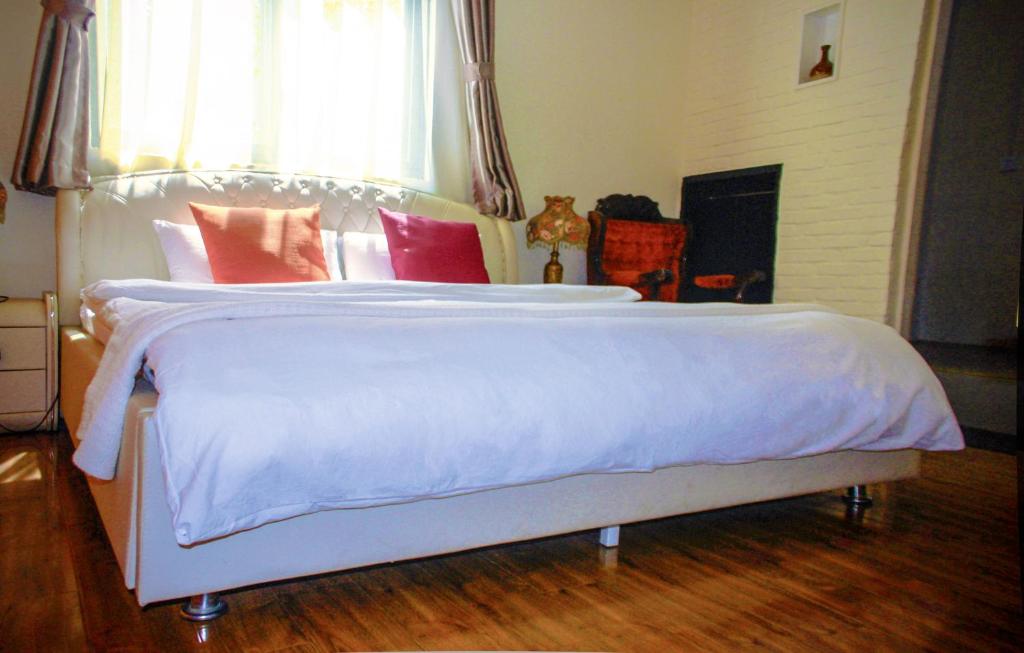 Двухместный (Номер Делюкс с кроватью размера «queen-size»), Dali Lao Shay Youth Hostel
