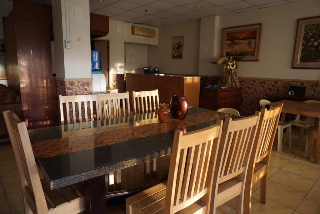 Lylie Hotel photo 1