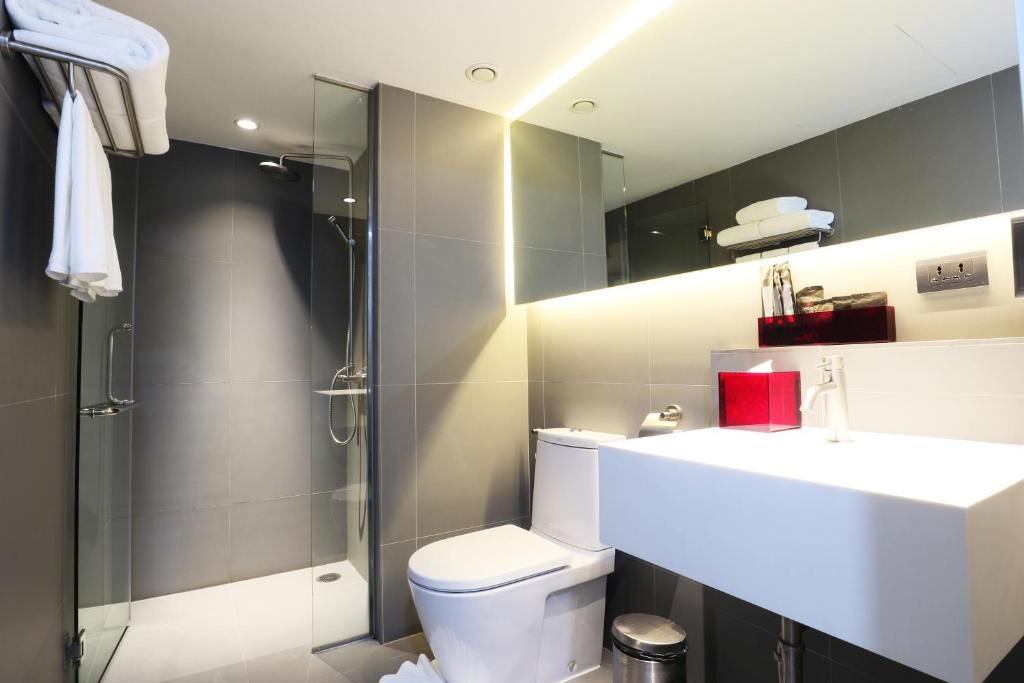 Студио (Стандартный трехместный номер-студио), Отель Galleria 12 Sukhumvit Bangkok by Compass Hospitality