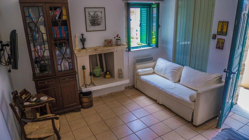 Sylvia's Guest House photo 3