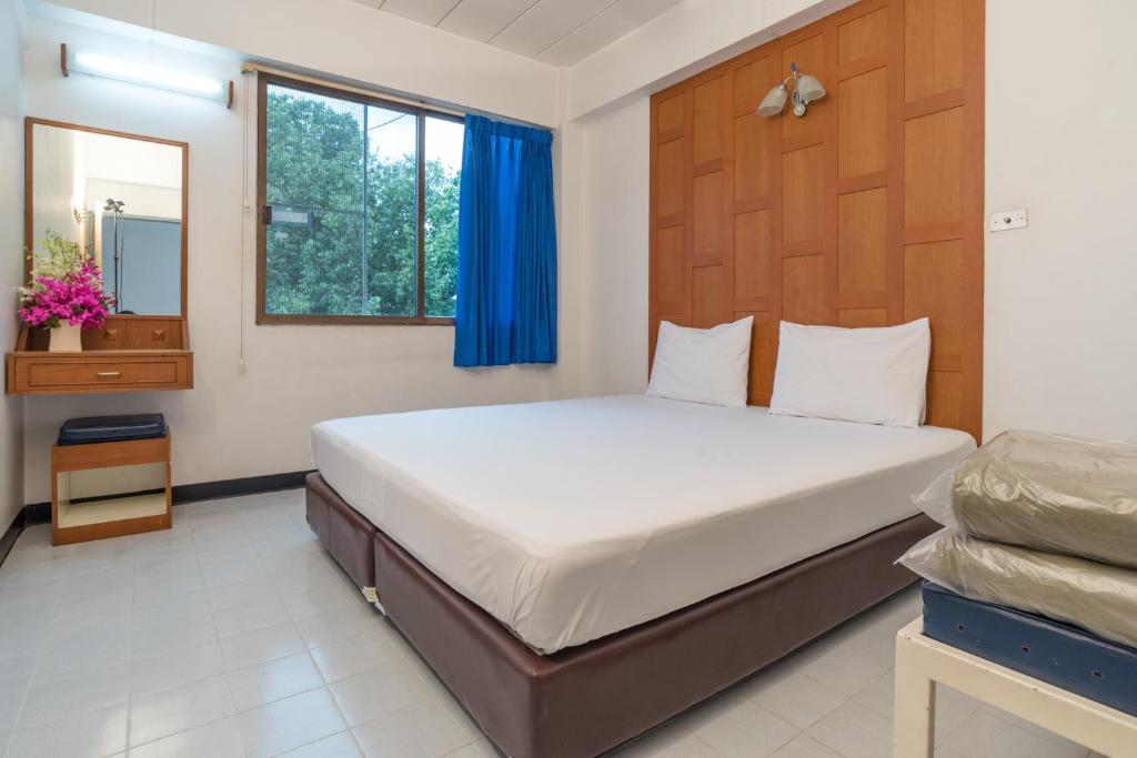 Двухместный (Двухместный номер с 1 кроватью и общим туалетом), New Siam 1 Guest House