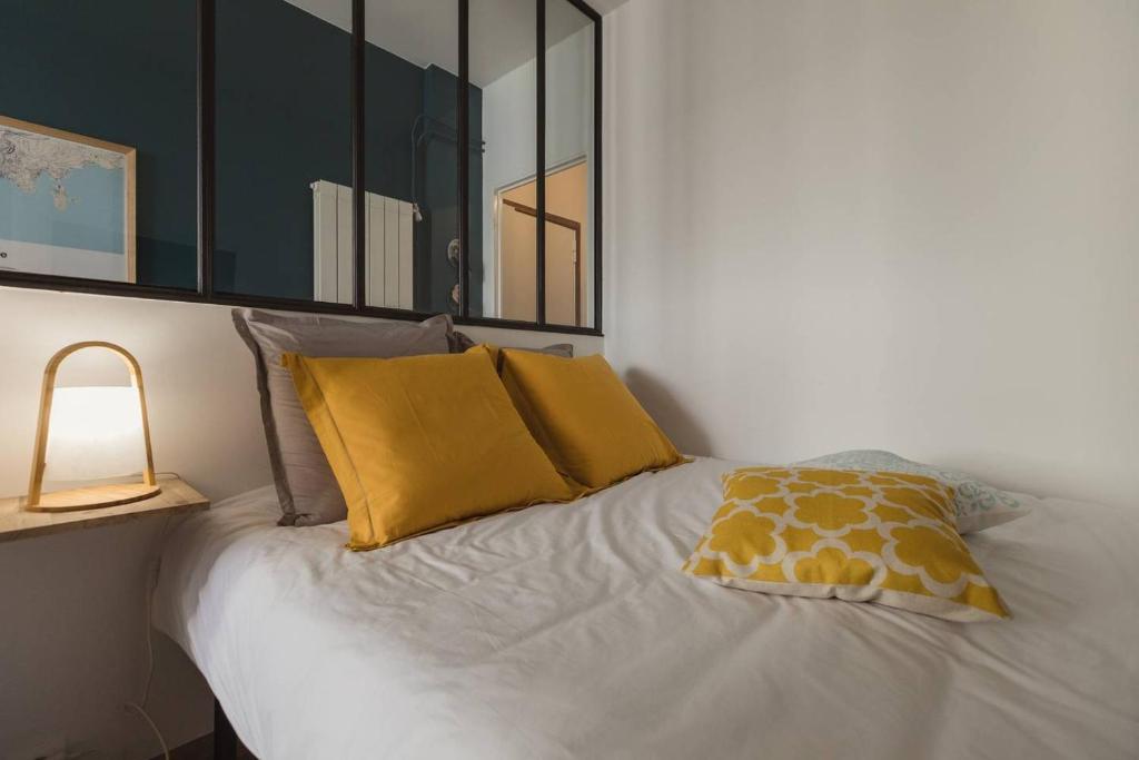 Nicelidays - Le Berlioz - city central - 7min from beaches - Tap to explore photos