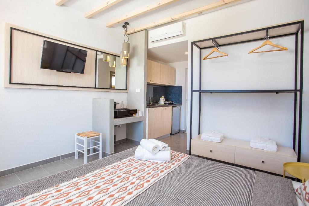 Alexander Studios & Suites - Adults Only photo 1