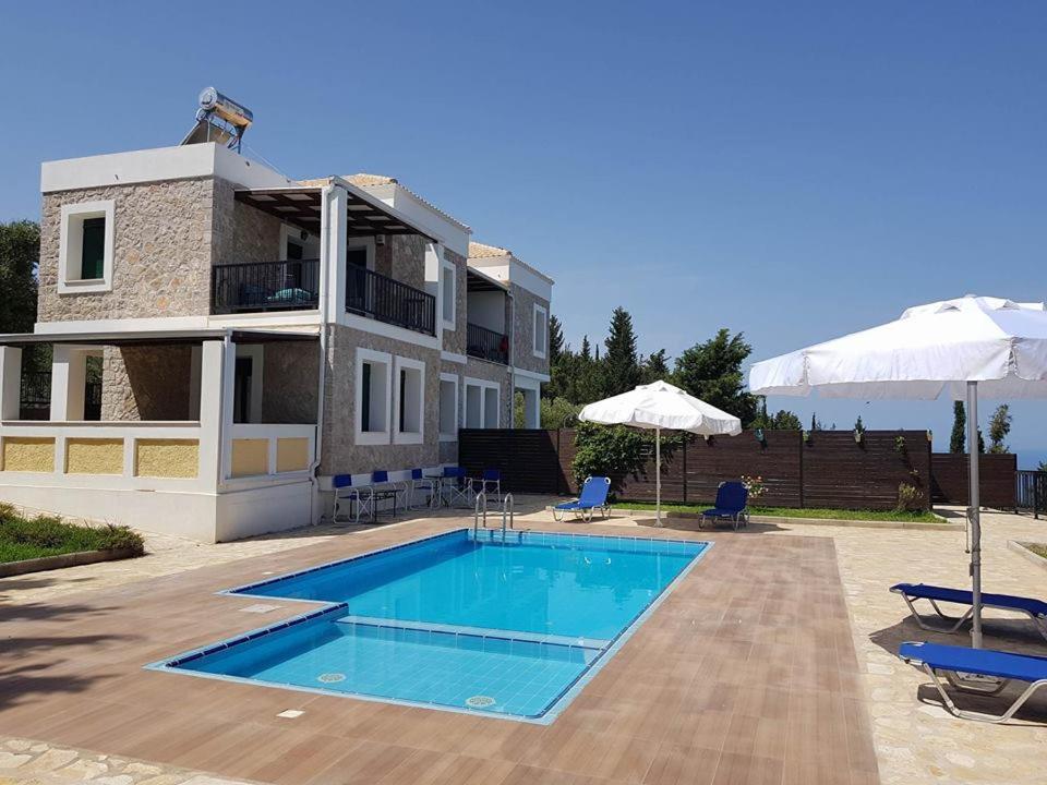 Villa Vera photo 1