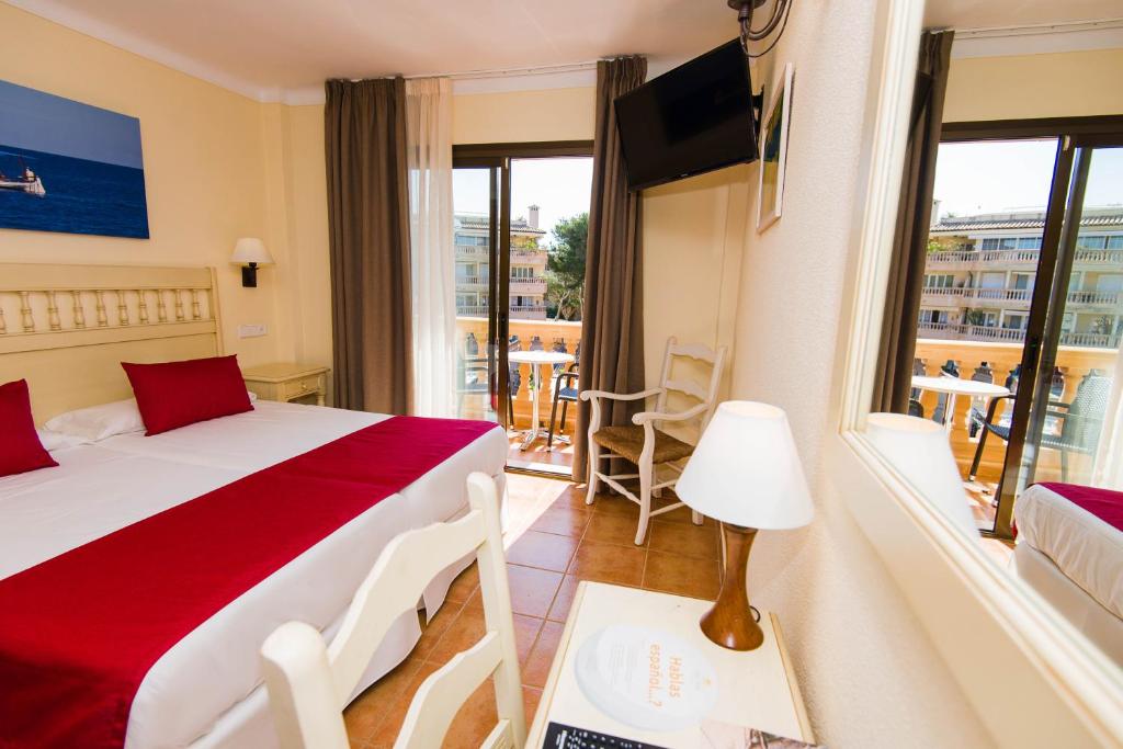 Bell Port Hotel photo 1