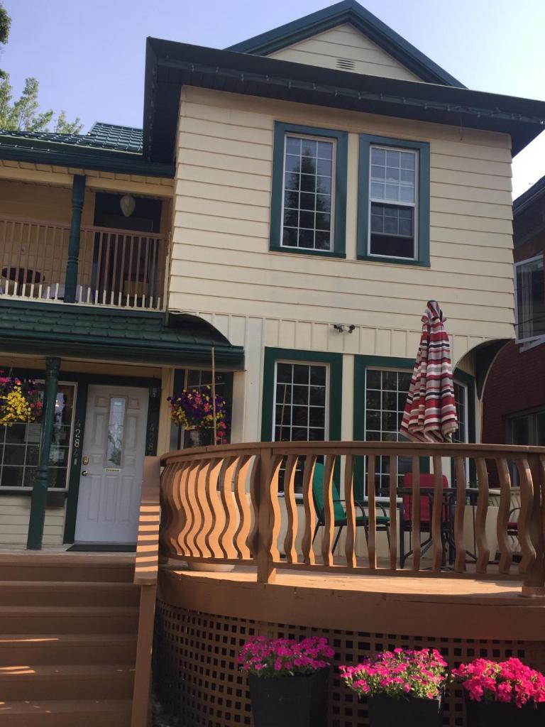 Ellis House Bed & Breakfast photo 2