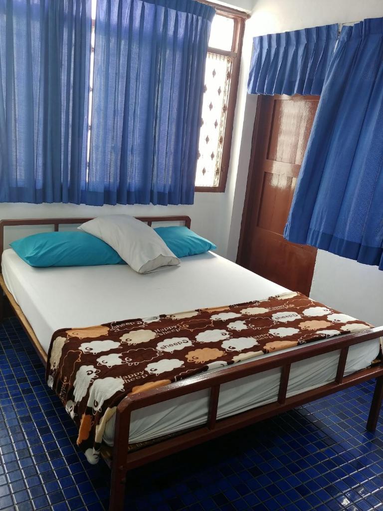 Трехместный (Трехместный номер с собственной ванной комнатой), Prasuri Guest House