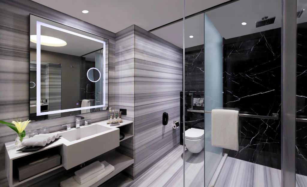 Двухместный (Superior King/Twin - 15 Pct Off On Food), Novotel Chennai Chamiers Road