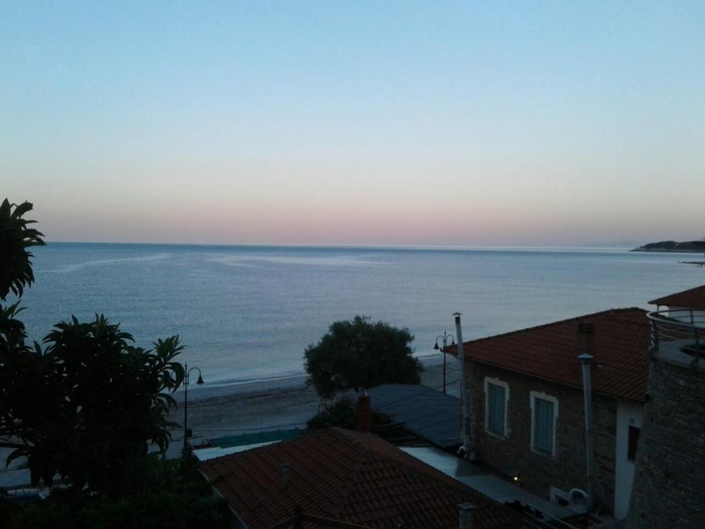 House Smaragdi photo 2