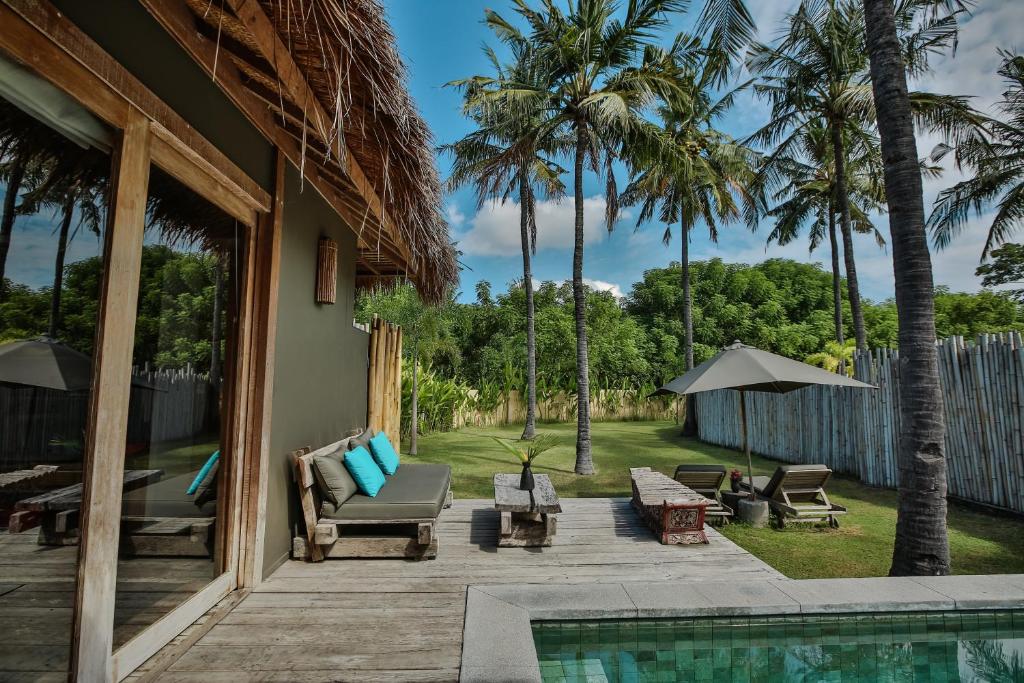 Slow - Private Pool Villas & Spa - Tap to explore photos