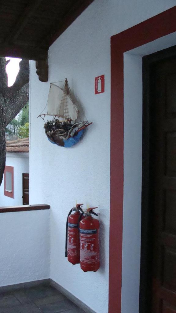Captain George's Apartments photo 3