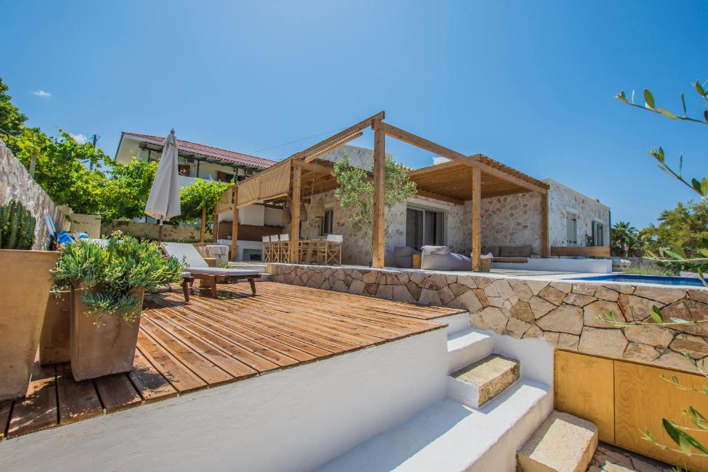 Niova Villa photo 2